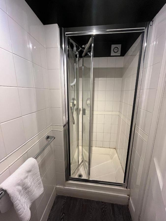 Hotel The Kings Arms Didmarton Zewnętrze zdjęcie