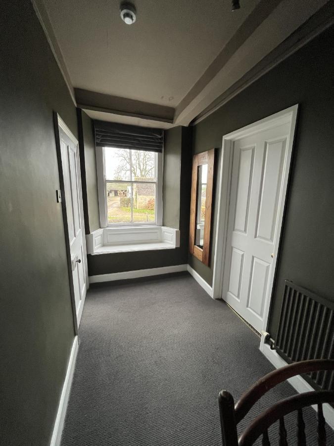 Hotel The Kings Arms Didmarton Zewnętrze zdjęcie