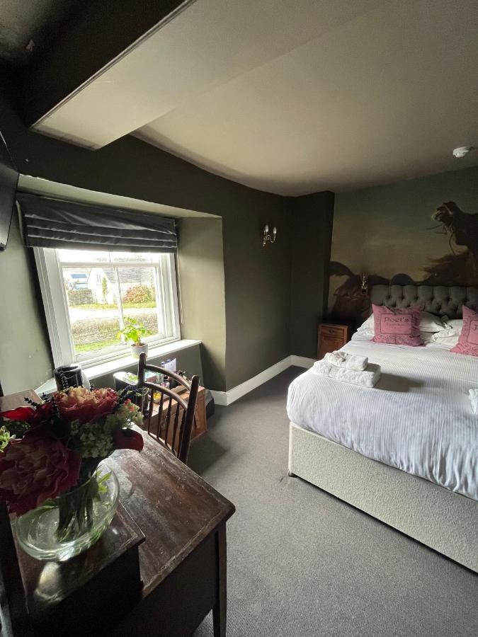 Hotel The Kings Arms Didmarton Zewnętrze zdjęcie