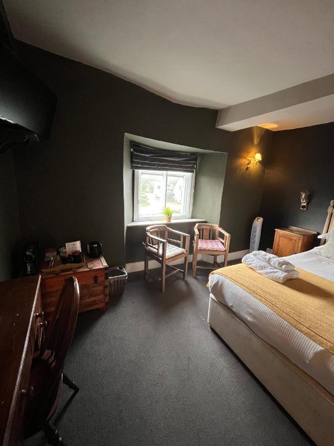 Hotel The Kings Arms Didmarton Zewnętrze zdjęcie