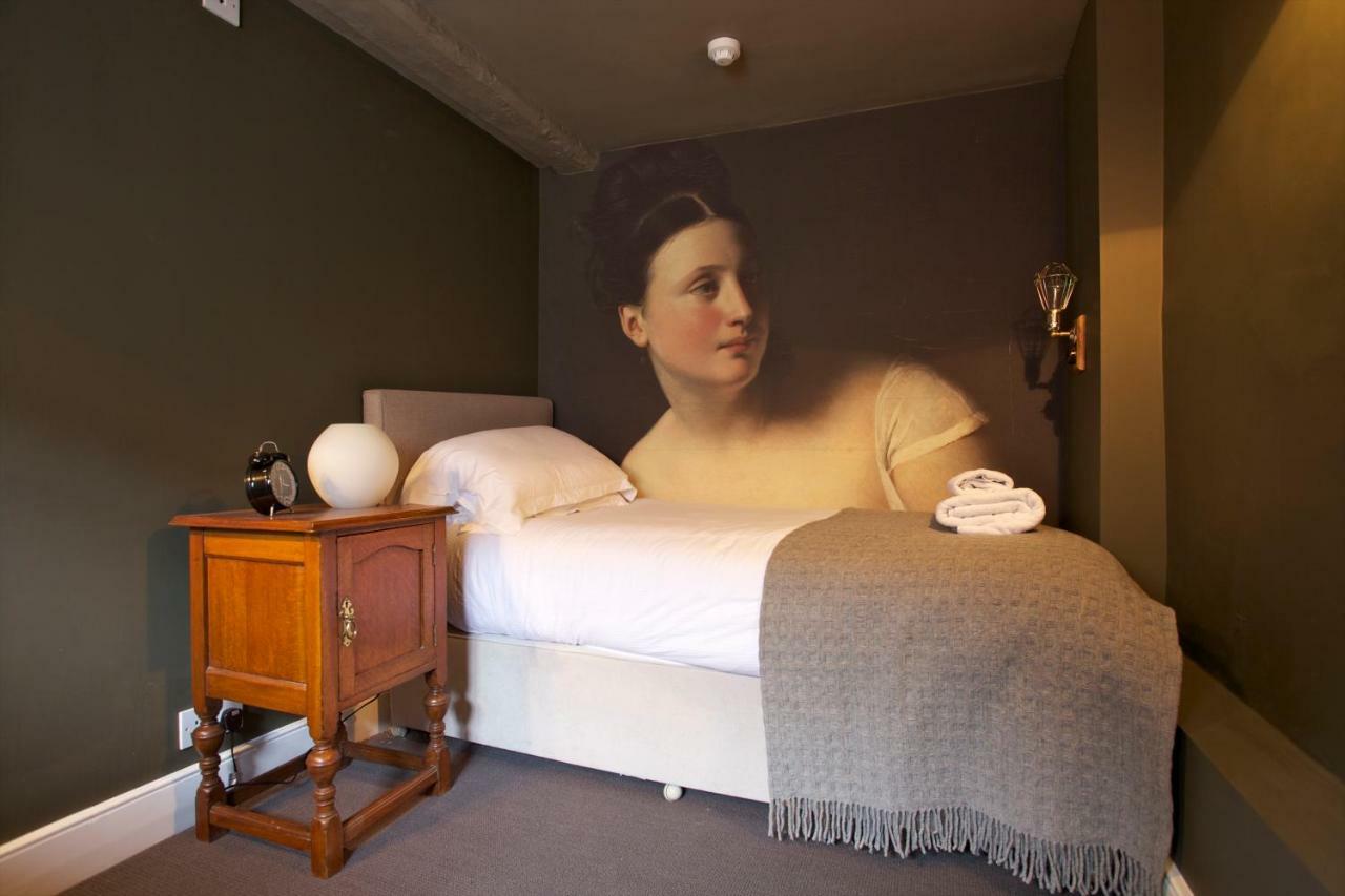 Hotel The Kings Arms Didmarton Zewnętrze zdjęcie