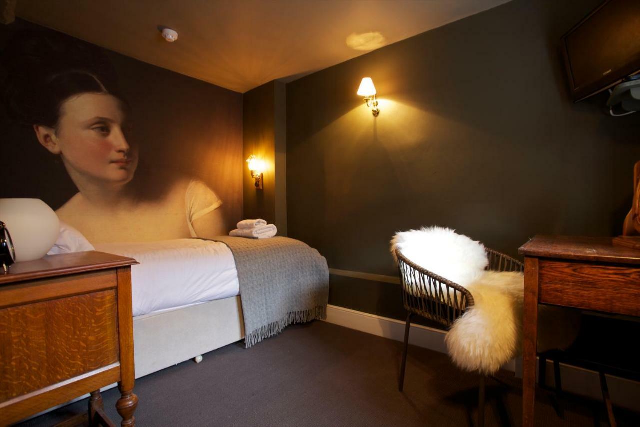Hotel The Kings Arms Didmarton Zewnętrze zdjęcie